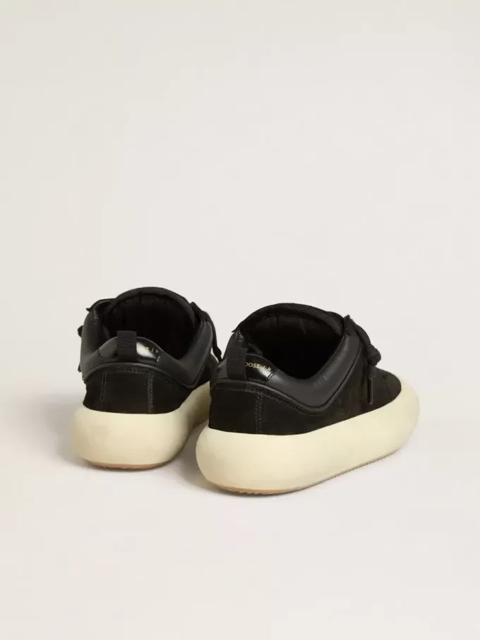 Space-Star Cube para mujer en ante negro con estrella perforada Space-Star Cube para mujer en ante negro con estrella perforada