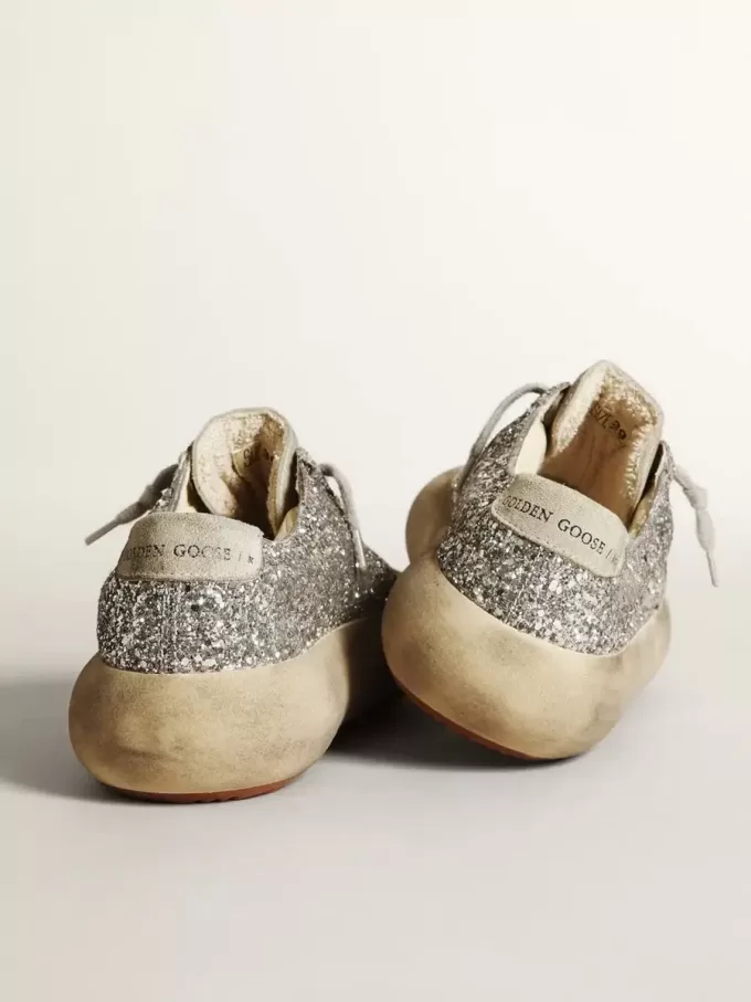 Space-Star para mujer en plata brillante con estrella gris hielo Space-Star para mujer en plata brillante con estrella gris hielo