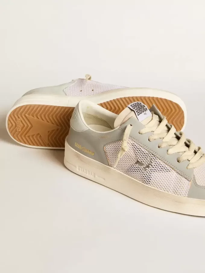 Stardan en piel napa gris y malla blanca con estrella de piel gris