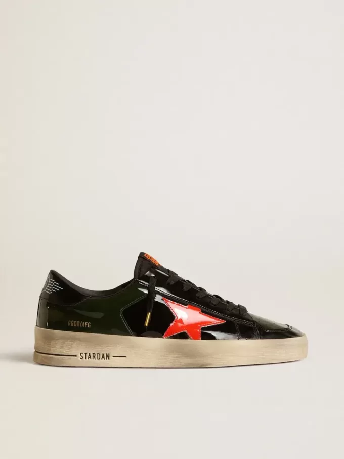 Stardan LAB para hombre en charol negro y verde con estrella naranja Stardan LAB para hombre en charol negro y verde con estrella naranja