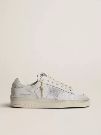 Stardan LTD en piel blanca con estrella y lengüeta en el talón en ante gris hielo