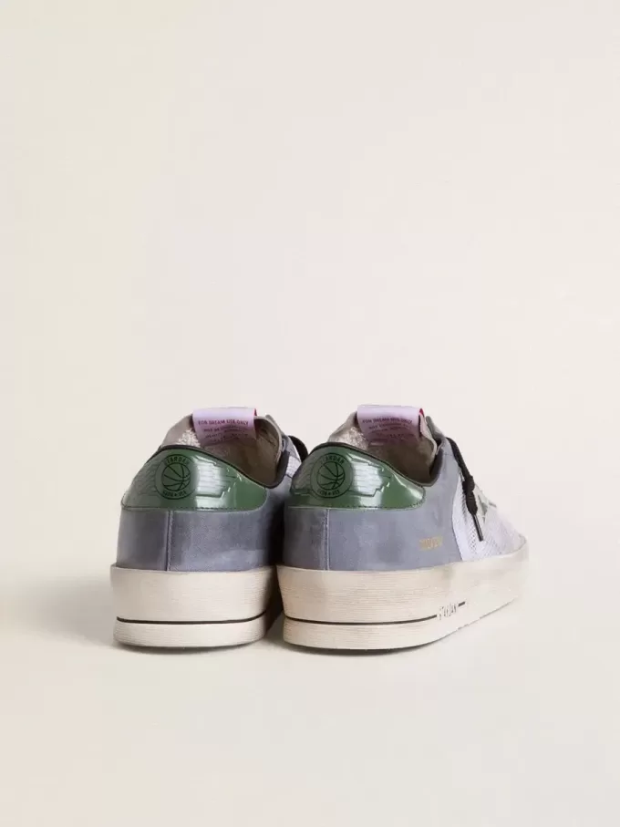 Stardan para hombre en ante azul claro con estrella y lengüeta en el talón de cuero verde