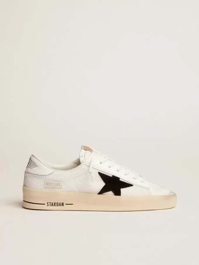 Stardan para hombre en malla blanca con estrella de ante negro