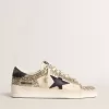 Stardan para mujer en brillo platino con estrella y lengüeta del talón en ante azul oscuro Stardan para mujer en brillo platino con estrella y lengüeta del talón en ante azul oscuro