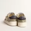 Stardan para mujer en brillo platino con estrella y lengüeta del talón en ante azul oscuro Stardan para mujer en brillo platino con estrella y lengüeta del talón en ante azul oscuro