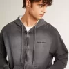 Sudadera antracita con efecto pulverizado y tachuelas Sudadera antracita con efecto pulverizado y tachuelas