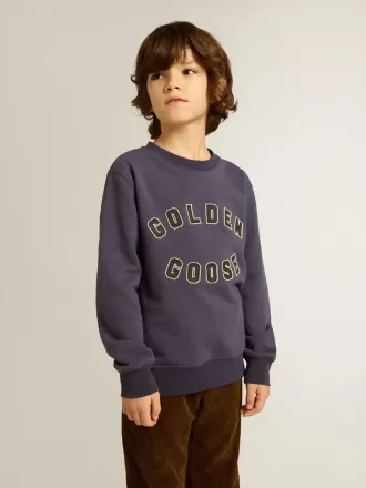 Sudadera azul violeta con las letras Golden Goose en la parte delantera