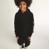 Sudadera con capucha para niño en color negro con estrellas blancas en contraste.
