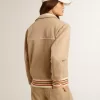 Sudadera ligera beige con cremallera y logotipo blanco para mujer Sudadera ligera beige con cremallera y logotipo blanco para mujer