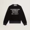 Sudadera negra de cuello redondo con letras bordadas Sudadera negra de cuello redondo con letras bordadas