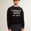 Sudadera negra de cuello redondo con letras bordadas Sudadera negra de cuello redondo con letras bordadas