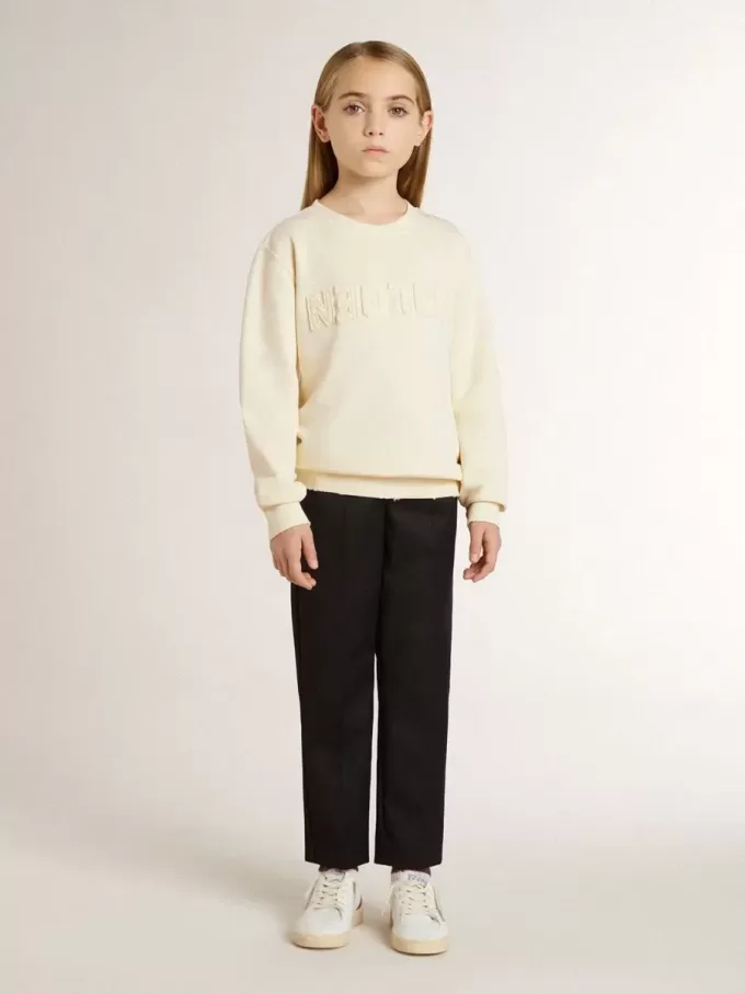 Sudadera para niña en color crema con letras bordadas Sudadera para niña en color crema con letras bordadas