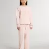 Sudadera rosa para niña con letras rosas en la parte delantera Sudadera rosa para niña con letras rosas en la parte delantera
