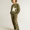 Sudadera verde oscuro para niño con una estrella maxi blanca en la parte delantera Sudadera verde oscuro para niño con una estrella maxi blanca en la parte delantera