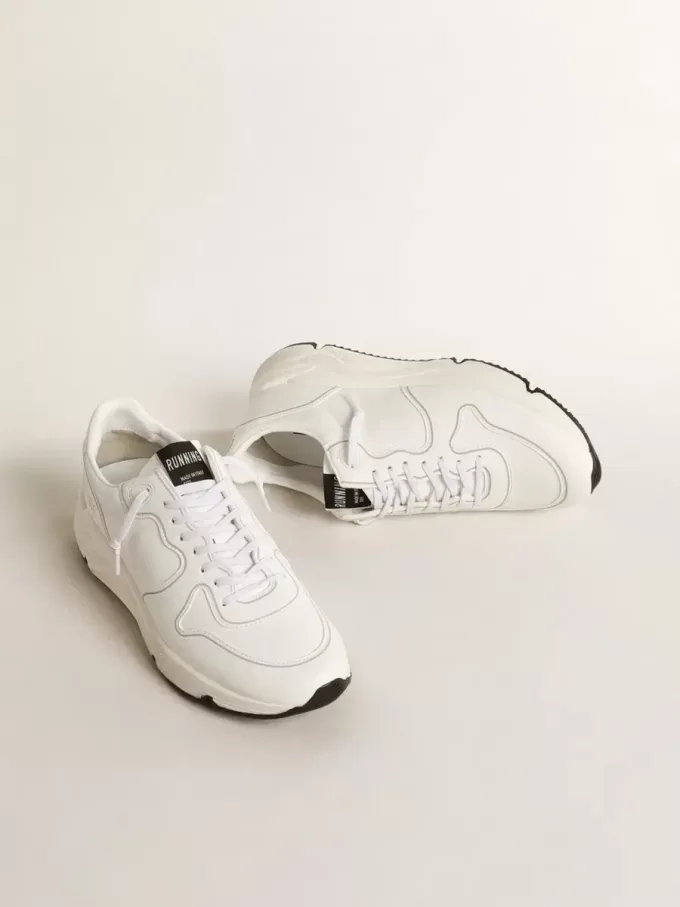 Suela de running para hombre de origen biológico con estrella blanca y lengüeta en el talón Suela de running para hombre de origen biológico con estrella blanca y lengüeta en el talón