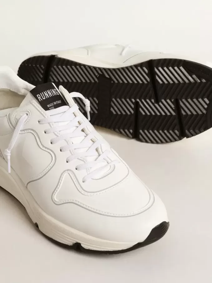 Suela de running para hombre de origen biológico con estrella blanca y lengüeta en el talón Suela de running para hombre de origen biológico con estrella blanca y lengüeta en el talón