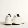 Suela de running para hombre de origen biológico con estrella blanca y lengüeta en el talón Suela de running para hombre de origen biológico con estrella blanca y lengüeta en el talón