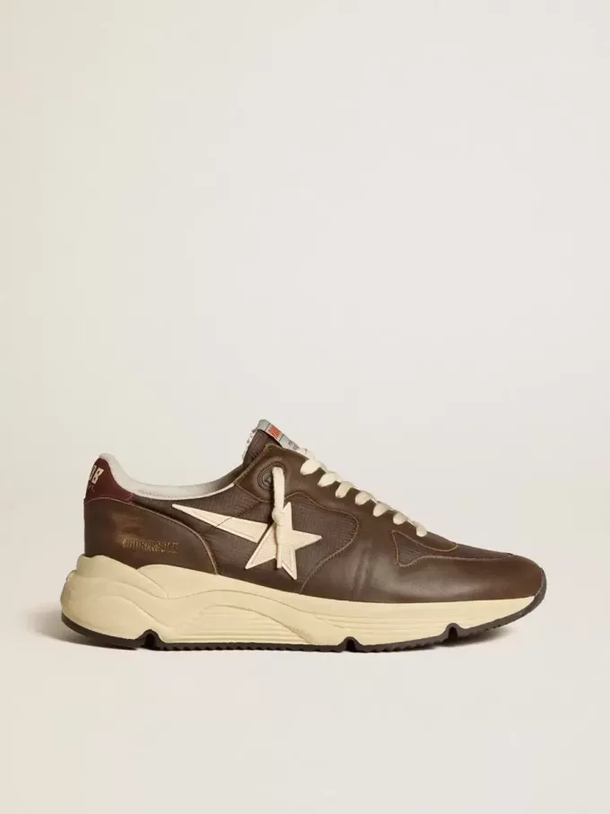 Suela Running Sole de nailon y piel con estrella de TPU y lengüeta de nubuck en el talón Suela Running Sole de nailon y piel con estrella de TPU y lengüeta de nubuck en el talón