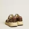 Suela Running Sole de nailon y piel con estrella de TPU y lengüeta de nubuck en el talón Suela Running Sole de nailon y piel con estrella de TPU y lengüeta de nubuck en el talón