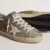 Super-Star en ante beige y cristales multicolores con estrella y lengüeta del talón en piel color crema Super-Star en ante beige y cristales multicolores con estrella y lengüeta del talón en piel color crema