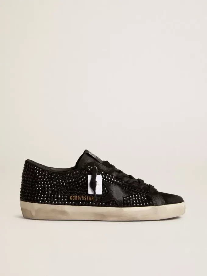 Super-Star en ante negro con cristales Swarovski y estrella de ante negro Super-Star en ante negro con cristales Swarovski y estrella de ante negro