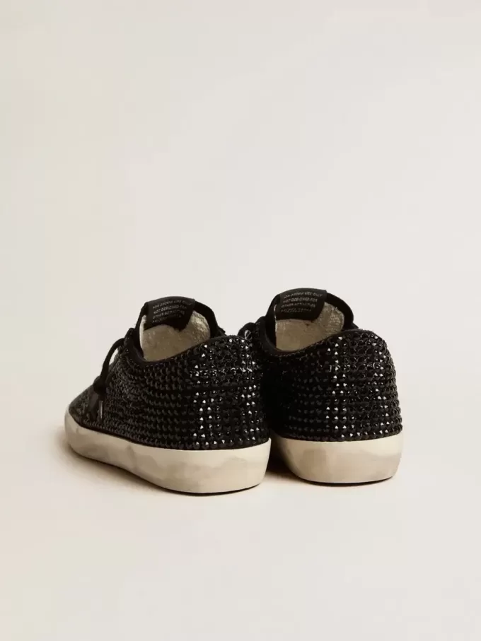 Super-Star en ante negro con cristales Swarovski y estrella de ante negro Super-Star en ante negro con cristales Swarovski y estrella de ante negro