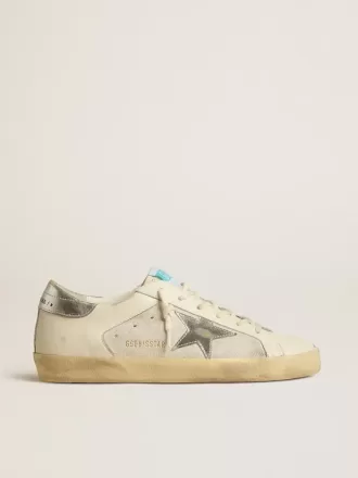 Super-Star en piel y ante blancos con estrella de piel plateada y dorada Super-Star en piel y ante blancos con estrella de piel plateada y dorada