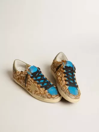 Super-Star LAB para hombre en piel de potro con estampado de leopardo, estrella dorada y lengüeta gris en el talón
