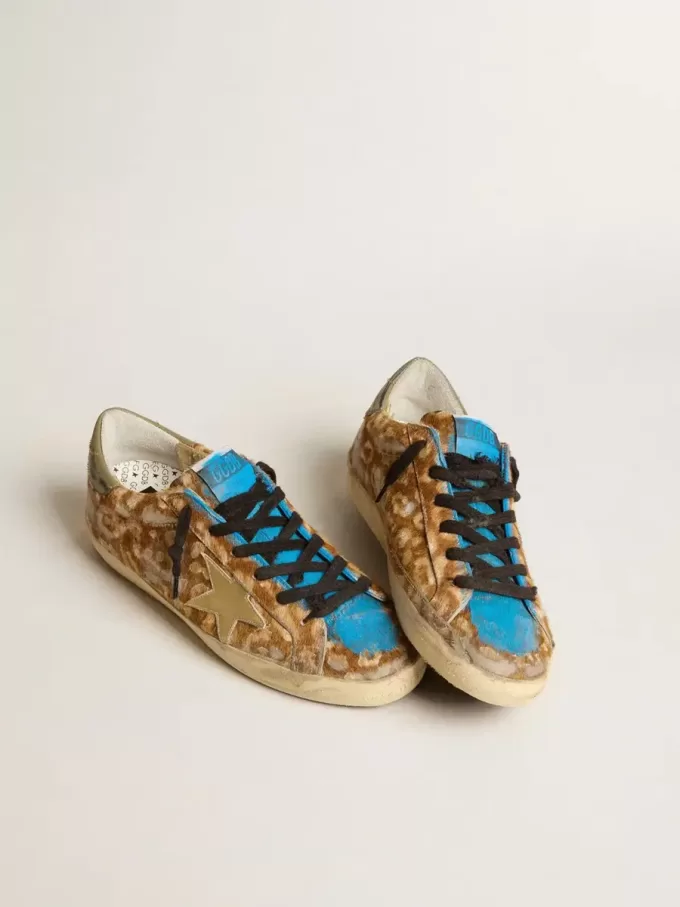 Super-Star LAB para hombre en piel de potro con estampado de leopardo, estrella dorada y lengüeta gris en el talón Super-Star LAB para hombre en piel de potro con estampado de leopardo, estrella dorada y lengüeta gris en el talón
