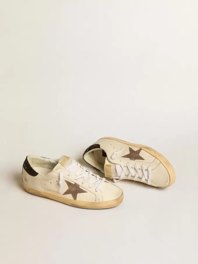 Super-Star LTD con estrella de cuero laminado y lengüeta del talón con purpurina negra Super-Star LTD con estrella de cuero laminado y lengüeta del talón con purpurina negra