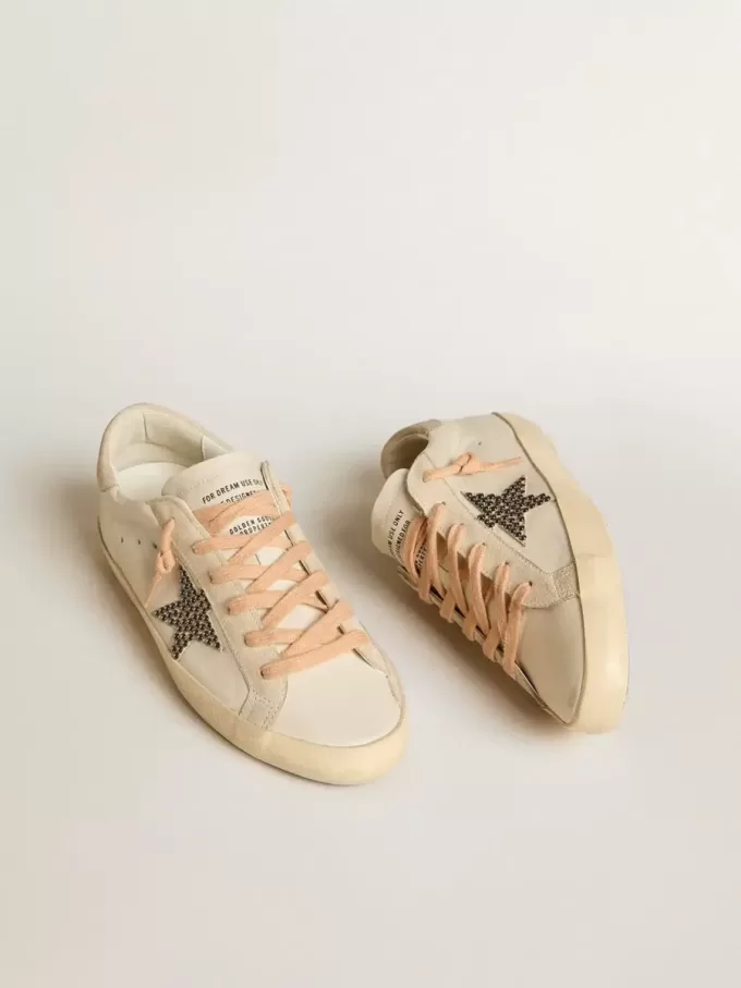 Super-Star LTD en piel con estrella de ante beige con tachuelas Swarovski Super-Star LTD en piel con estrella de ante beige con tachuelas Swarovski