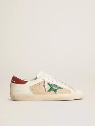 Super-Star LTD para hombre en ante con estrella metálica verde y lengüeta roja en el talón Super-Star LTD para hombre en ante con estrella metálica verde y lengüeta roja en el talón