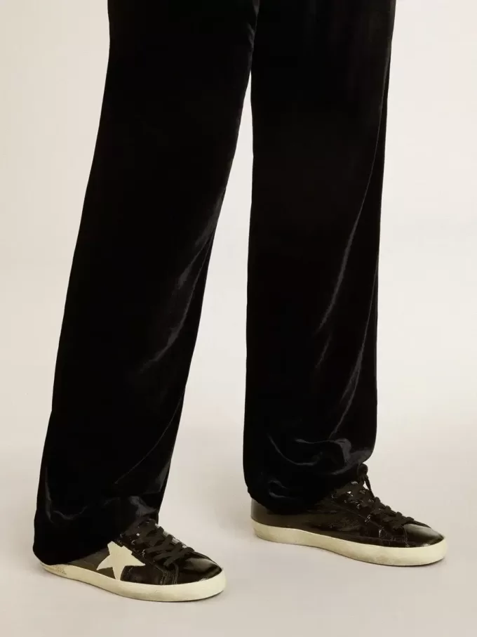 Super-Star LTD para hombre en charol negro con estrella y lengüeta en el talón de ante