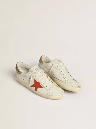 Super-Star LTD para hombre en piel napa con estrella de piel naranja y lengüeta del talón en ante tabaco Super-Star LTD para hombre en piel napa con estrella de piel naranja y lengüeta del talón en ante tabaco