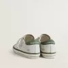 Super-Star LTD para mujer con estrella de cuero blanco y lengüeta del talón de ante verde. Super-Star LTD para mujer con estrella de cuero blanco y lengüeta del talón de ante verde.
