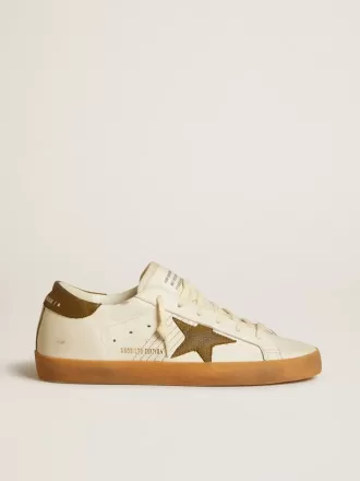 Super-Star LTD para mujer con estrella y lengüeta en el talón de nubuck verde militar Super-Star LTD para mujer con estrella y lengüeta en el talón de nubuck verde militar