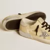 Super-Star LTD para mujer en ante con estrella brillante y lengüeta de cuero en el talón Super-Star LTD para mujer en ante con estrella brillante y lengüeta de cuero en el talón