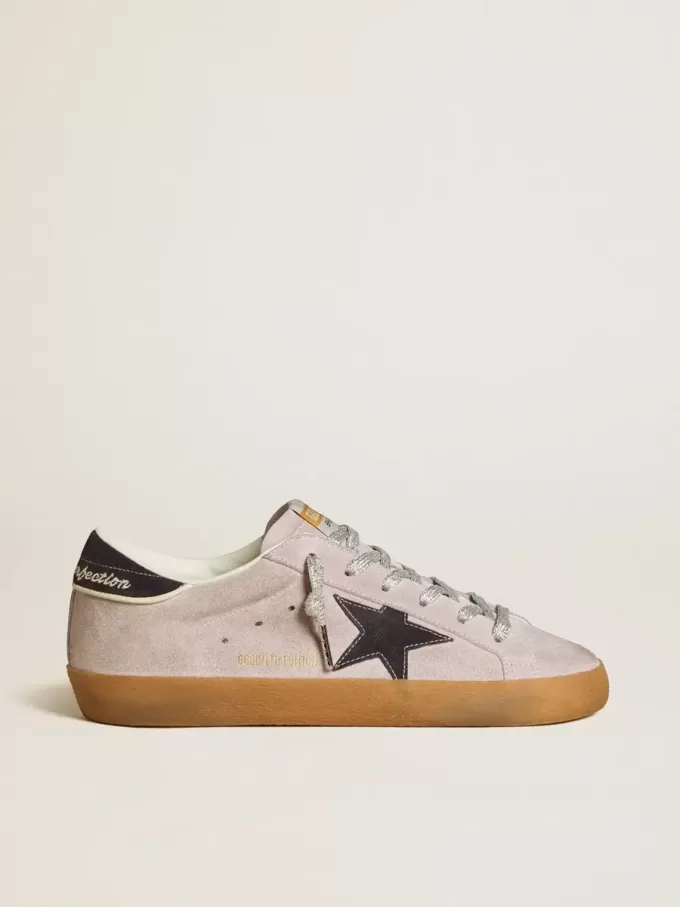 Super-Star LTD para mujer en ante lila con estrella y lengüeta del talón en ante azul medianoche Super-Star LTD para mujer en ante lila con estrella y lengüeta del talón en ante azul medianoche