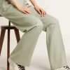 Super-Star LTD para mujer en lona con estrella de TPU y lengüeta de cuero en el talón Super-Star LTD para mujer en lona con estrella de TPU y lengüeta de cuero en el talón