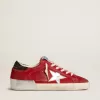 Super-Star LTD para mujer en nubuck rojo con estrella de cuero y lengüeta brillante en el talón Super-Star LTD para mujer en nubuck rojo con estrella de cuero y lengüeta brillante en el talón