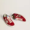 Super-Star LTD para mujer en nubuck rojo con estrella de cuero y lengüeta brillante en el talón Super-Star LTD para mujer en nubuck rojo con estrella de cuero y lengüeta brillante en el talón