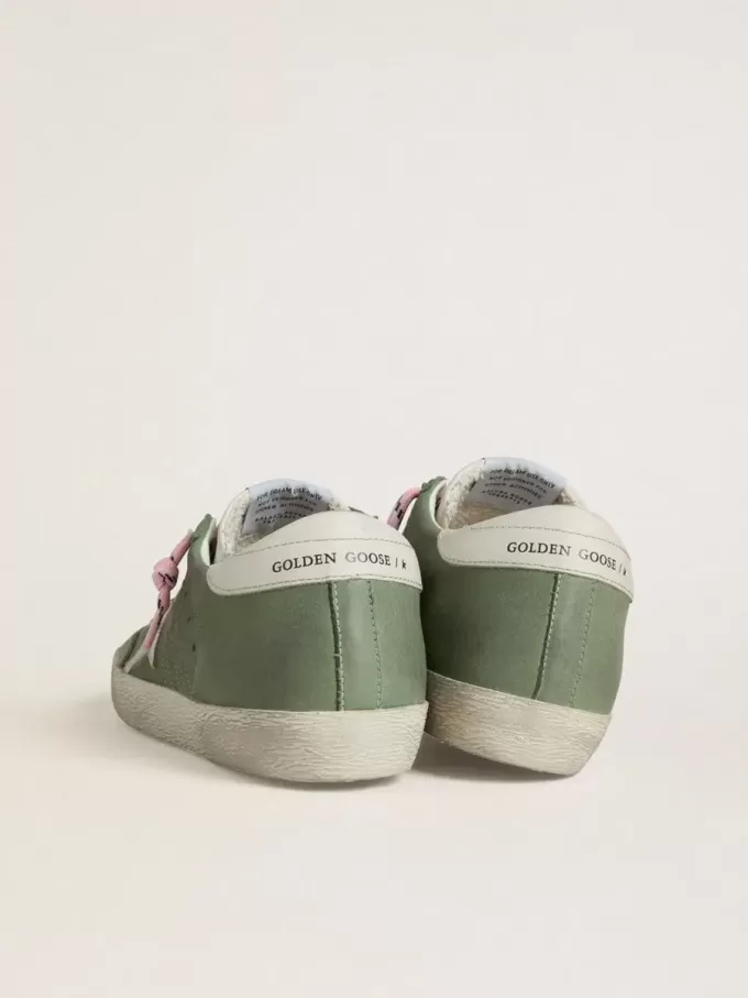 Super-Star LTD para mujer en nubuck verde con estrella y lengüeta en el talón de cuero blanco Super-Star LTD para mujer en nubuck verde con estrella y lengüeta en el talón de cuero blanco