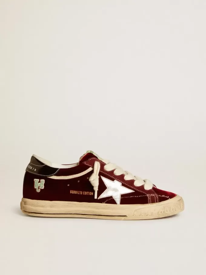 Super-Star LTD para mujer en terciopelo con estrella y lengüeta del talón en piel metalizada Super-Star LTD para mujer en terciopelo con estrella y lengüeta del talón en piel metalizada
