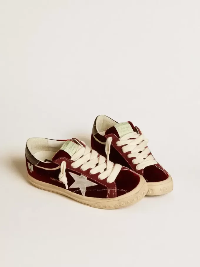 Super-Star LTD para mujer en terciopelo con estrella y lengüeta del talón en piel metalizada Super-Star LTD para mujer en terciopelo con estrella y lengüeta del talón en piel metalizada