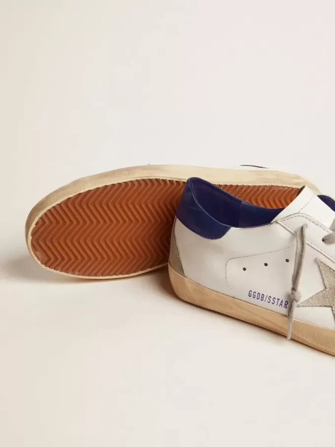 Super-Star para hombre con estrella de ante y lengüeta azul en el talón Super-Star para hombre con estrella de ante y lengüeta azul en el talón