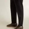 Super-Star para hombre con estrella y lengüeta en el talón en piel marrón con efecto desgastado.