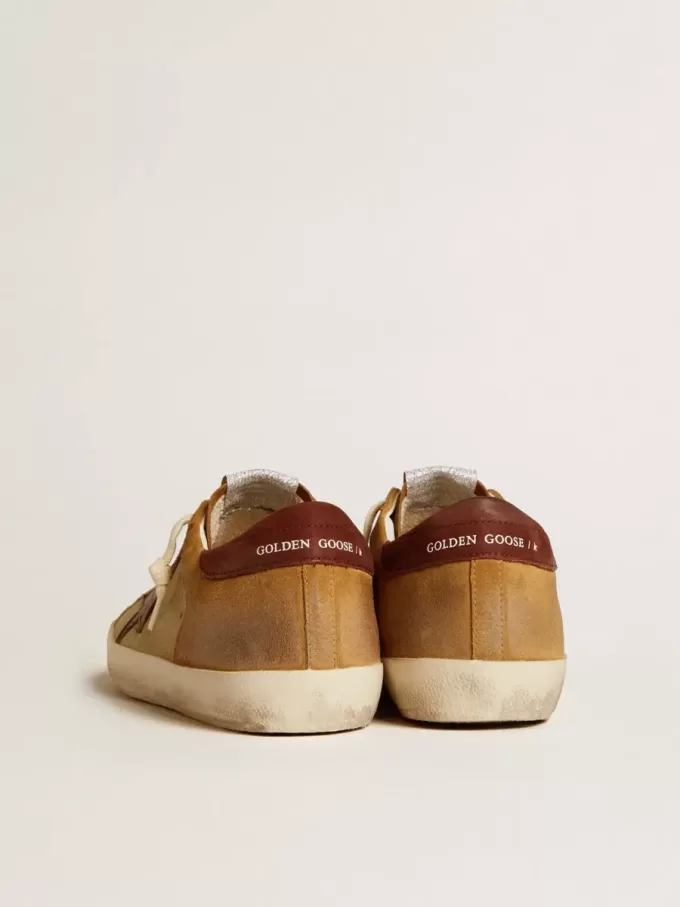 Super-Star para hombre en ante beige y caramelo con estrella de piel craquelada negra
