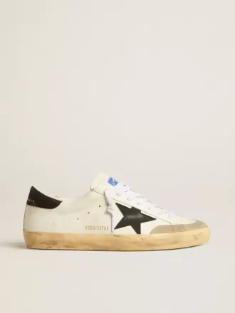Super-Star para hombre en blanco de origen biológico con estrella y lengüeta en el talón en negro Super-Star para hombre en blanco de origen biológico con estrella y lengüeta en el talón en negro