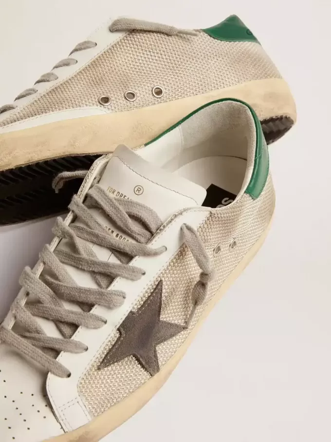 Super-Star para hombre en malla plateada clara con estrella gris