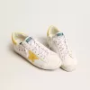 Super-Star para hombre en malla y piel napa con estrella y lengüeta en el talón de piel amarilla